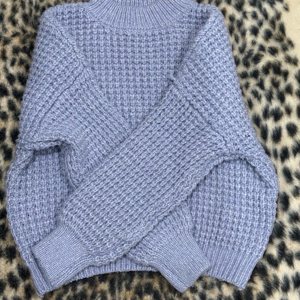 Cozy Knit Women's Sweater - Light Gray